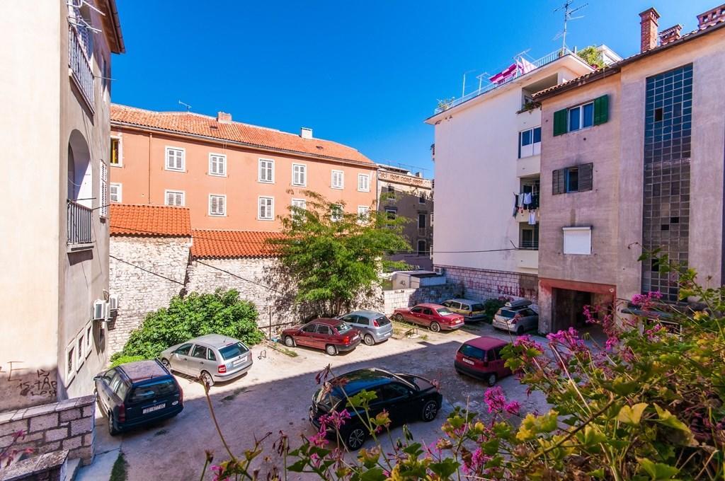 Fifi Apartment W. Parking In Old Town Zadar Exterior photo